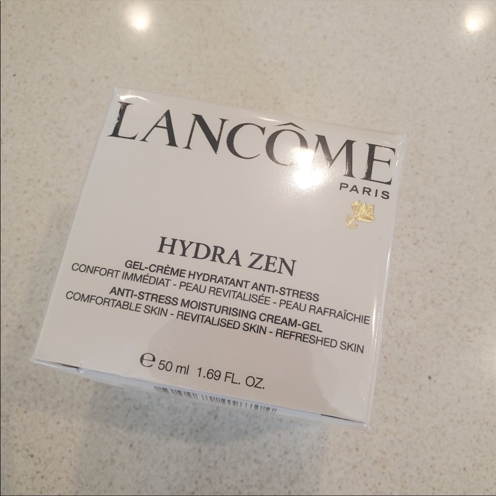 New . Lancome Hydra Zen cream gel